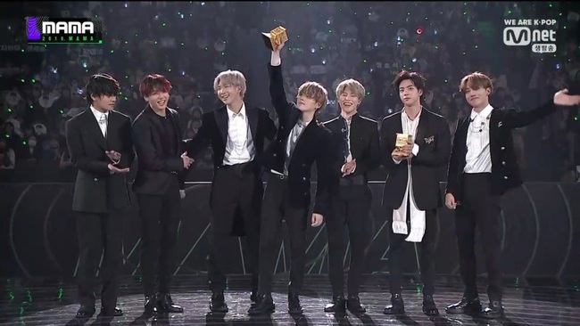 Kết quả MAMA 2019: BTS tiếp tục &quot;ẵm trọn&quot; 4 Daesang, BLACKPINK bận diễn show riêng vẫn giành được cúp - Ảnh 2.