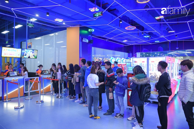 Người tiêu dùng mua sắm tấp nập trong ngày khai trương Aeon Mall Hà Đông - Ảnh 13.