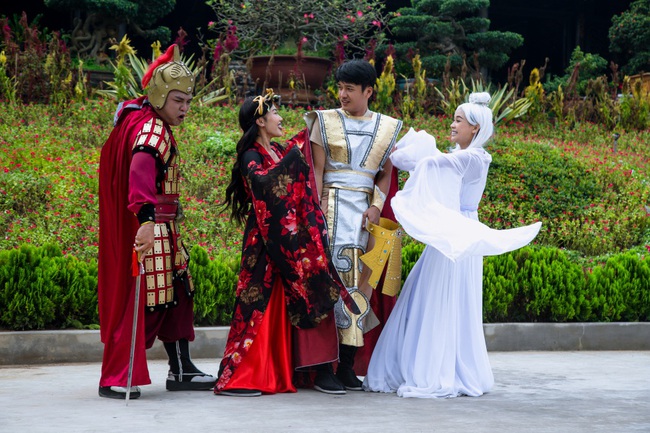 Đánh nhau với Sam, Diệu Nhi để lộ đã làm mũi, nâng ngực, độn mông - Ảnh 8. Đánh nhau với Sam, Diệu Nhi để lộ đã làm mũi, nâng ngực, độn mông - Ảnh 8.
