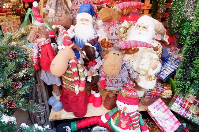 Mách bạn địa chỉ bán đồ trang trí Noel đa dạng, đẹp lung linh không kém cạnh Hàng Mã - Ảnh 4.