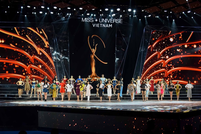 Đã đến giờ G, chung kết Hoa hậu Hoàn vũ Việt Nam vẫn thừa hàng loạt ghế trống, khung cảnh vắng vẻ - Ảnh 6.