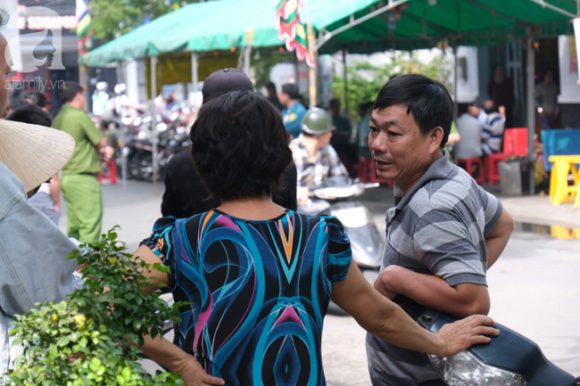 Hiện trường tan hoang vụ cháy thương tâm khiến 2 phụ nữ, 1 bé gái tử vong lúc rạng sáng ở Sài Gòn - Ảnh 6.