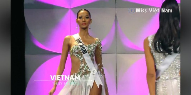Bán kết Hoa hậu Hoàn vũ 2019: Hoàng Thùy làm &quot;vedette&quot; của phần thi dạ hội, &quot;chặt đẹp&quot; dàn thí sinh bằng đẳng cấp siêu mẫu - Ảnh 10.