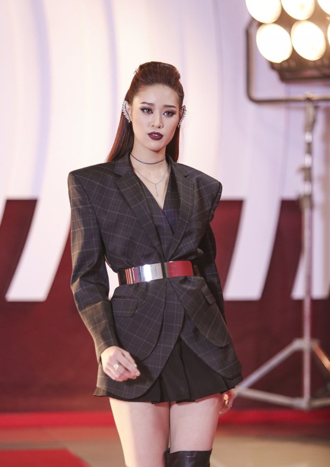 Hoa hậu Hoàn vũ Việt Nam 2019 - Khánh Vân là học trò của Hoa hậu Hương Giang ở cuộc thi siêu mẫu - Ảnh 2.