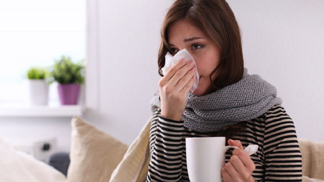Những bí quyết giúp bạn có thể vượt qua mùa cảm cúm và cảm lạnh dễ dàng - Ảnh 1.