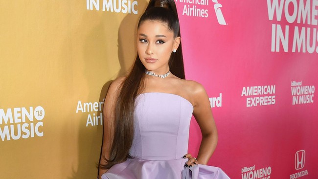 Thị phi vẫn tiếp tục đeo bám Grammy 2019: Ariana Grande giận dữ khi Cardi B thắng giải rồi lại... xin lỗi? - Ảnh 1.