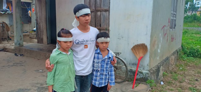 Mẹ bỏ đi biệt tích, hai đứa trẻ ngã quỵ trước linh cữu người cha vừa qua đời vì tai nạn giao thông - Ảnh 6. Mẹ bỏ đi biệt tích, hai đứa trẻ ngã quỵ trước linh cữu người cha vừa qua đời vì tai nạn giao thông - Ảnh 6.