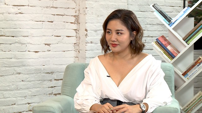 Văn Mai Hương: Bảo tình yêu không cần tình phí là nói dối - Ảnh 1. Văn Mai Hương: Bảo tình yêu không cần tình phí là nói dối - Ảnh 1.