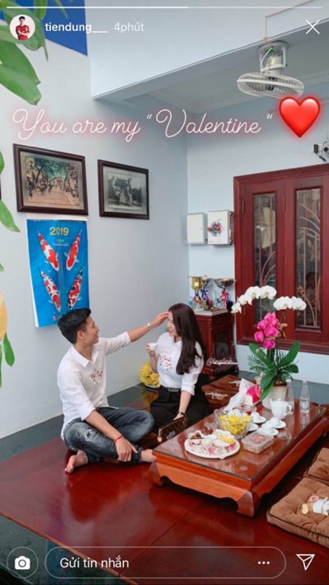 Valentine của các cầu thủ: Người khoe ảnh với bạn gái, người ngậm ngùi đón lễ một mình - Ảnh 3. Valentine của các cầu thủ: Người khoe ảnh với bạn gái, người ngậm ngùi đón lễ một mình - Ảnh 3.