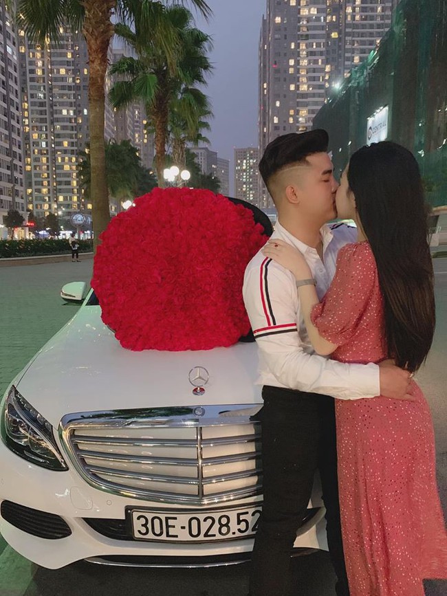 Đã tìm ra cô gái số hưởng trong clip được thiếu gia tặng quà Valentine mà ai cũng nghĩ là Lê Âu Ngân Anh - Ảnh 7.