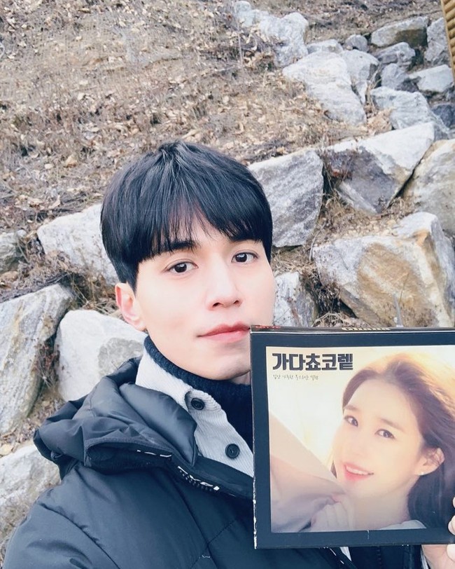 Lee Dong Wook bất ngờ hé lộ quà Valentine do Yoo In Na tặng - Ảnh 1. Lee Dong Wook bất ngờ hé lộ quà Valentine do Yoo In Na tặng - Ảnh 1.