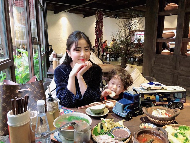 Cuối tuần của các hot mom: Heo Mi Nhon khoe mới tậu hẳn 2 căn hộ tiền tỷ, Trang Moon muốn đẻ đứa thứ 4 - Ảnh 3.