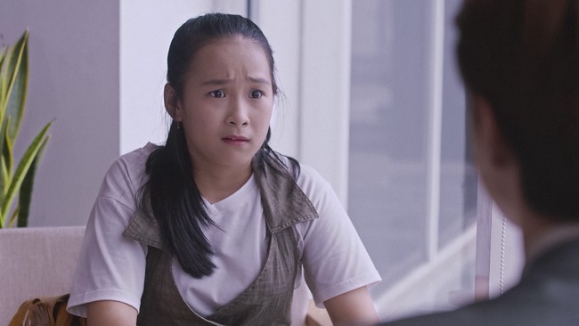 Mối tình đầu của tôi: Chi Pu khóc tức tưởi khi bị tát nảy lửa - Ảnh 1. Mối tình đầu của tôi: Chi Pu khóc tức tưởi khi bị tát nảy lửa - Ảnh 1.