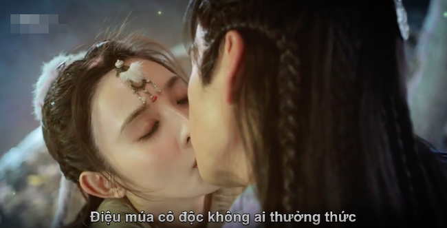 Đông Cung: Trần Tinh Húc - Bành Tiểu Nhiễm hôn nhau cực lãng mạn, fan còn ngại gì mà chưa đẩy thuyền - Ảnh 4.