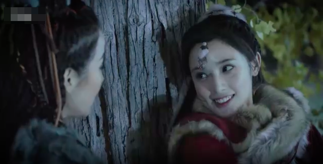 Đông Cung: Trần Tinh Húc - Bành Tiểu Nhiễm hôn nhau cực lãng mạn, fan còn ngại gì mà chưa đẩy thuyền - Ảnh 5.