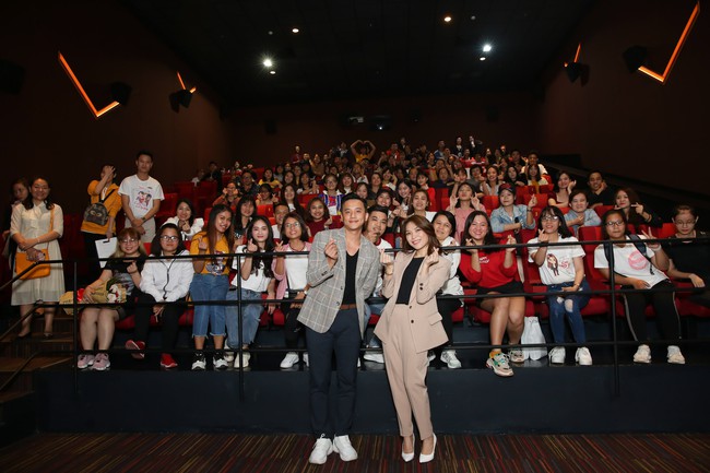 Fan lấp đầy rạp phim, cùng Mỹ Tâm xem cái kết mới của Chị trợ lý của anh  - Ảnh 7.