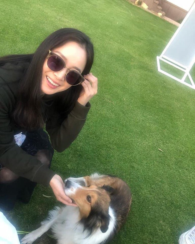 Kim Tae Hee khoe mặt mộc xinh đẹp nhưng vòng 2 lùm lùm mới là điều mọi người quan tâm  - Ảnh 1.