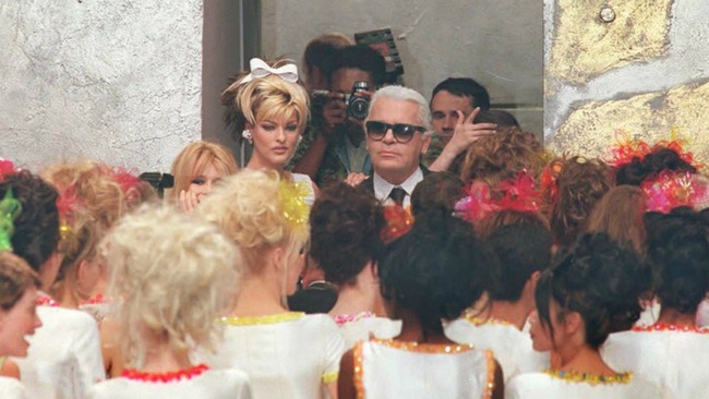 Huyền thoại Karl Lagerfeld: Tiểu sử huyền thoại Karl Lagerfeld vĩ đại - Ảnh 13.