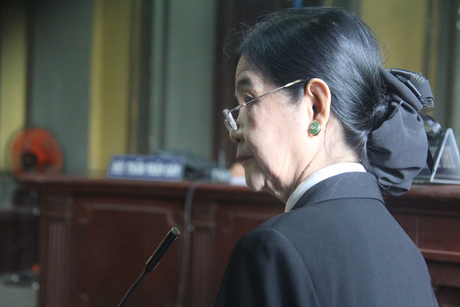 Mẹ ông Đặng Lê Nguyên Vũ: Vợ chồng không còn tình cũng còn nghĩa, có ai mà đưa chồng đi nhà thương điên đâu - Ảnh 4. Mẹ ông Đặng Lê Nguyên Vũ: Vợ chồng không còn tình cũng còn nghĩa, có ai mà đưa chồng đi nhà thương điên đâu - Ảnh 4.