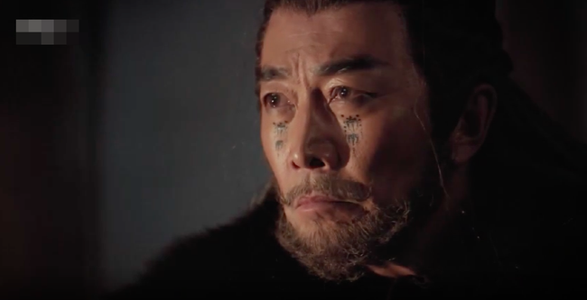 Đông Cung: Bành Tiểu Nhiễm gào khóc, ngất xỉu khi tận mắt chứng kiến cảnh người yêu giết ông ngoại  - Ảnh 1.