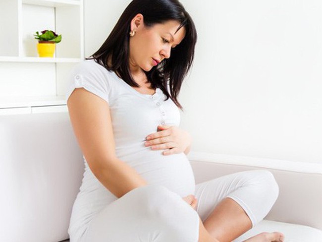 Viêm nướu khi mang thai: Sự nguy hiểm của viêm nướu khi mang thai - Ảnh 1.