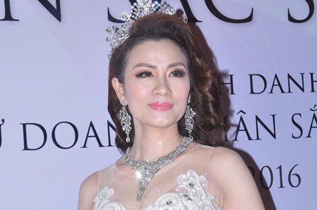 Những vụ ly hôn nghìn tỷ đình đám nhất giới doanh nhân Việt - Ảnh 2. Những vụ ly hôn nghìn tỷ đình đám nhất giới doanh nhân Việt - Ảnh 2.