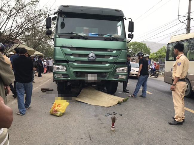Nóng: Chiến sĩ công an 23 tuổi tử vong thương tâm dưới bánh xe tải ở Đà Nẵng - Ảnh 2.