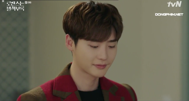 Nụ hôn cách biệt tuổi tác giữa Lee Jong Suk và Lee Na Young trong Phụ lục tình yêu bất ngờ gây tranh cãi - Ảnh 1.