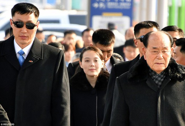 Chiêm ngưỡng 2 bóng hồng được xem là 2 người phụ nữ quyền lực nhất Triều Tiên, luôn theo sát và hỗ trợ đắc lực cho ông Kim Jong-un - Ảnh 20.