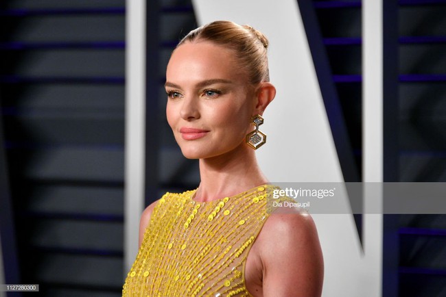 Thiên thần Victorias Secret và mỹ nhân gợi tình nhất Hollywood không hẹn mà gặp cùng diện đầm của NTK Công Trí trên thảm đỏ Oscar 2019 - Ảnh 4.