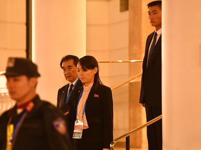 Ngày đầu thượng đỉnh Mỹ - Triều: An ninh thắt chặt tại khách sạn Metropole, người dân lân cận phải xuất trình CMT để được vào nhà - Ảnh 7.