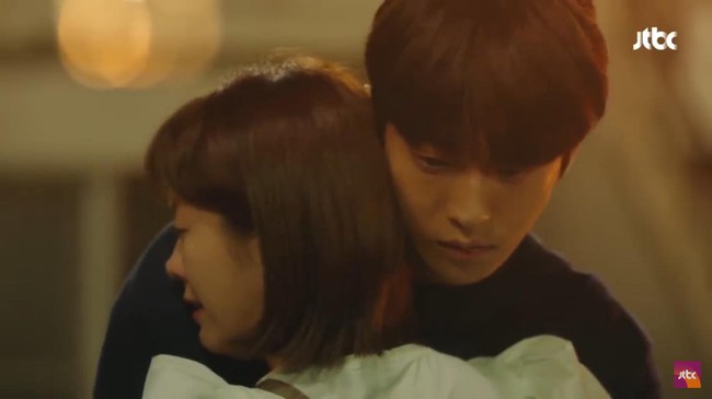 Phim của ngọc nữ Han Ji Min lên sóng nhưng thứ gây sốt lại là... bờ vai của Nam Joo Hyuk - Ảnh 1.