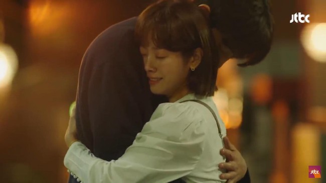 Phim của ngọc nữ Han Ji Min lên sóng nhưng thứ gây sốt lại là... bờ vai của Nam Joo Hyuk - Ảnh 4.