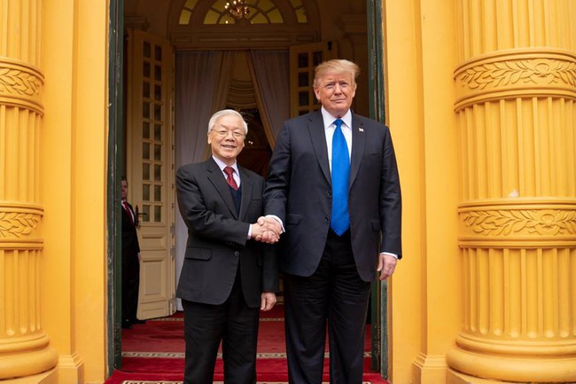 Nhà Trắng đăng tải loạt khoảnh khắc đẹp trong ngày đầu Hội nghị thượng đỉnh Mỹ - Triều tại Việt Nam - Ảnh 1.