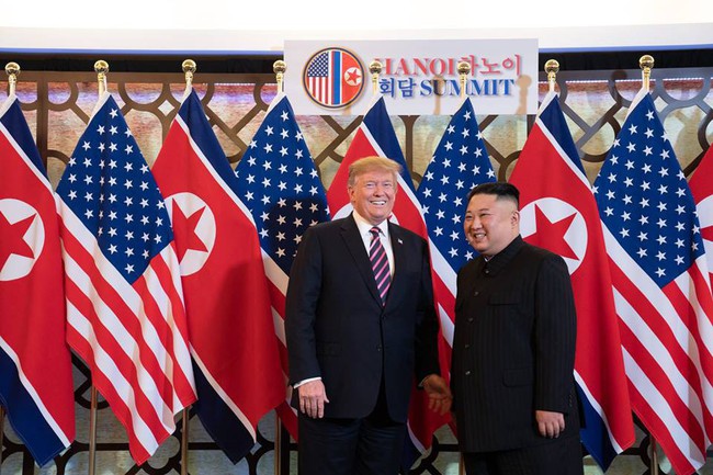 Nhà Trắng đăng tải loạt khoảnh khắc đẹp trong ngày đầu Hội nghị thượng đỉnh Mỹ - Triều tại Việt Nam - Ảnh 8.