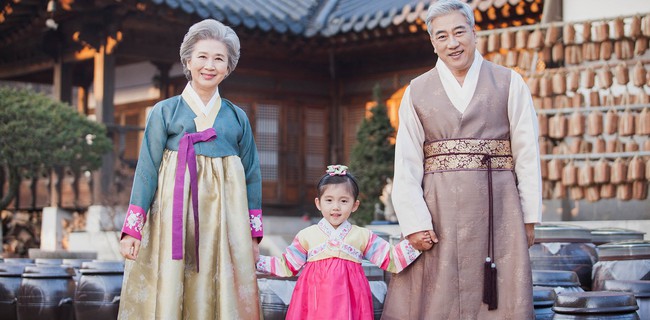 Nỗi buồn ít ai biết vương trên những bộ Hanbok truyền thống của người Hàn Quốc trong dịp Tết - Ảnh 1.