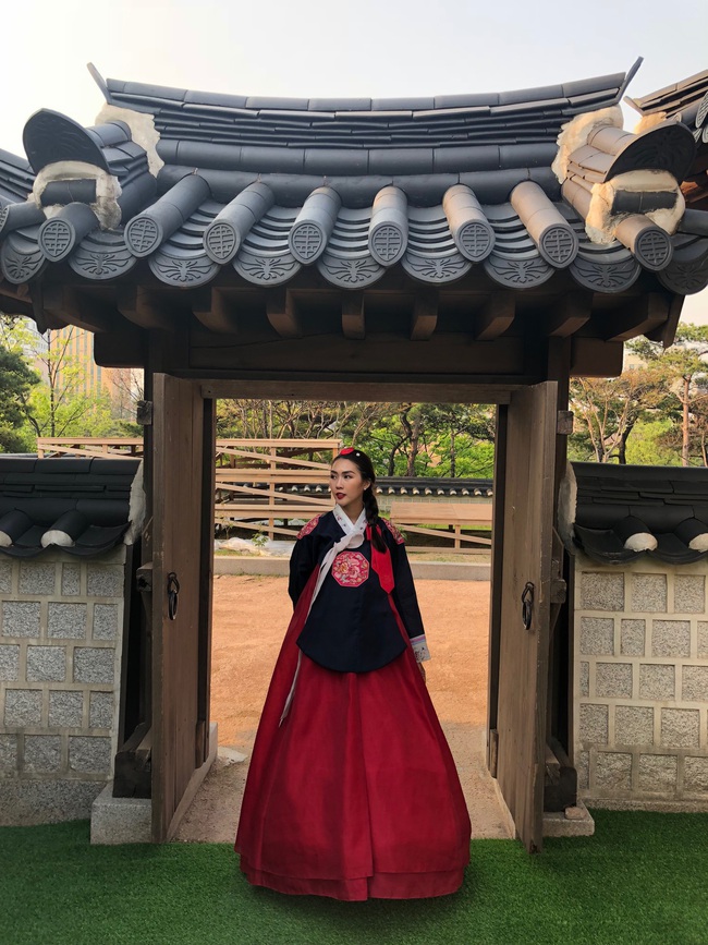 Hoa hậu Tường Linh gây choáng khi mỗi tháng đi du lịch 1 nước - Ảnh 13.