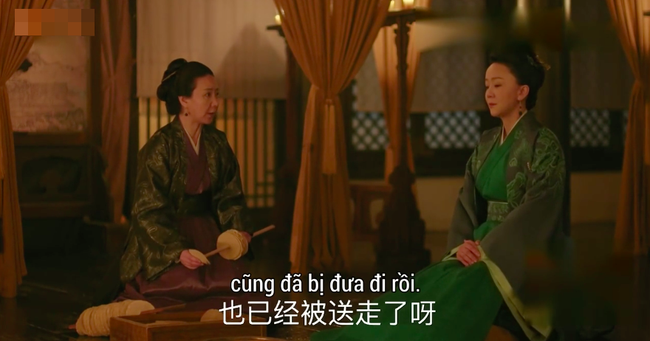 Có mẹ chồng độc ác thế này ai mà không khiếp sợ: Đòi giết Triệu Lệ Dĩnh để triệt đường sống của Phùng Thiệu Phong - Ảnh 3. Có mẹ chồng độc ác thế này ai mà không khiếp sợ: Đòi giết Triệu Lệ Dĩnh để triệt đường sống của Phùng Thiệu Phong - Ảnh 3.