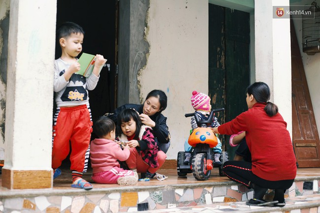Tết của bà mẹ ở Hà Nội 30 tuổi đã có 8 đứa con: Làm việc gấp đôi ngày thường kiếm tiền mua quần áo - Ảnh 1.