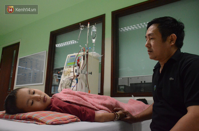 Xót lòng những đứa trẻ phải đón tết trước cổng bệnh viện ở Hà Nội: Nhắc đến quê nhà lại ứa nước mắt vì nhớ - Ảnh 4.