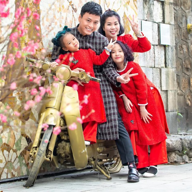 Ngắm dàn nhóc tỳ nhà sao Việt xúng xính diện áo dài ngày đầu năm mới - Ảnh 12.