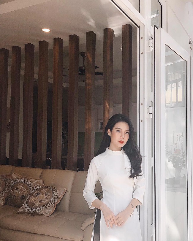 Update nhanh dàn hot girl Việt làm những gì trong ngày đầu năm mới - Ảnh 12.