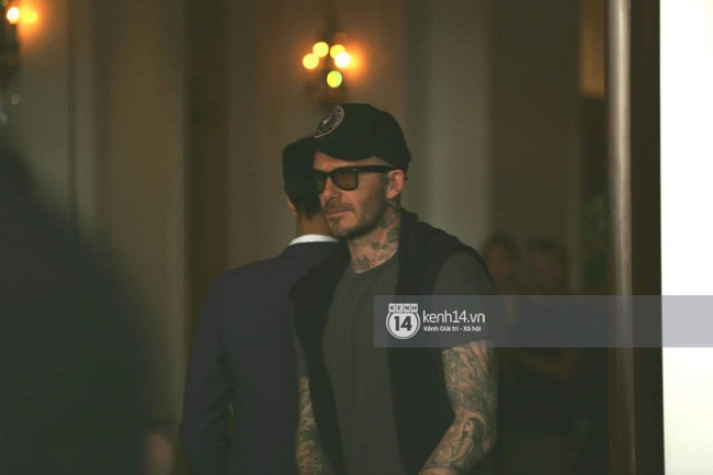 David Beckham khoe ngay clip thả tim và ảnh selfie dạo phố Sài Gòn lên Instagram sau chuỗi sự kiện tại Việt Nam - Ảnh 5.