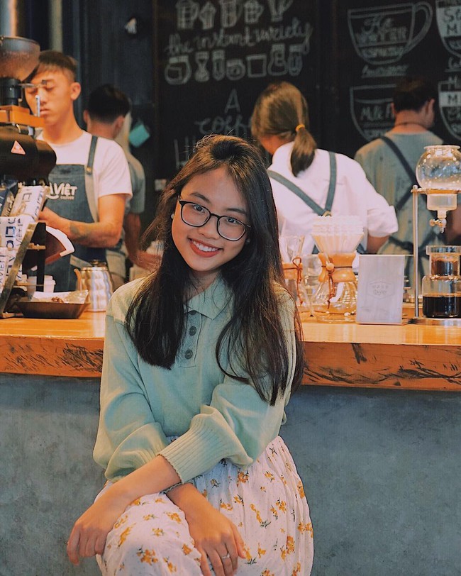 Phương Mỹ Chi mới 16 tuổi đã dưỡng da cầu kỳ nhưng lại sai tai hại ngay từ bước đầu tiên - Ảnh 1. Phương Mỹ Chi mới 16 tuổi đã dưỡng da cầu kỳ nhưng lại sai tai hại ngay từ bước đầu tiên - Ảnh 1.