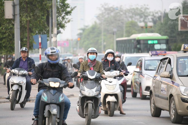 Hà Nội: Người dân trên đường Nguyễn Trãi không đồng tình với thông tin sẽ cấm xe máy trên tuyến đường - Ảnh 8.