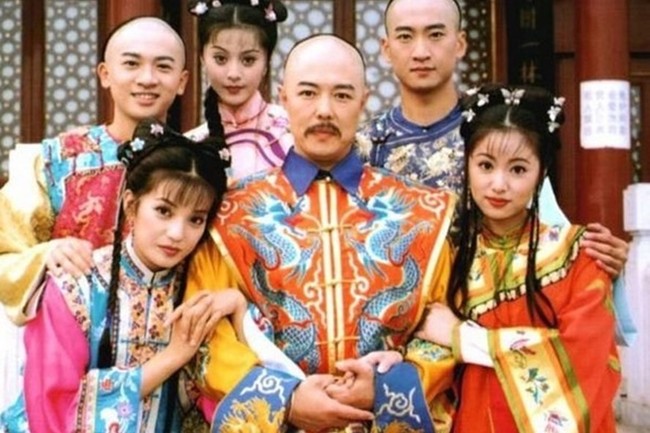 Con dâu Quỳnh Dao bất ngờ lên tiếng: Chuyện Tô Hữu Bằng - Lâm Tâm Như - Triệu Vy làm lại Hoàn Châu Cách Cách là giả - Ảnh 1. Con dâu Quỳnh Dao bất ngờ lên tiếng: Chuyện Tô Hữu Bằng - Lâm Tâm Như - Triệu Vy làm lại Hoàn Châu Cách Cách là giả - Ảnh 1.