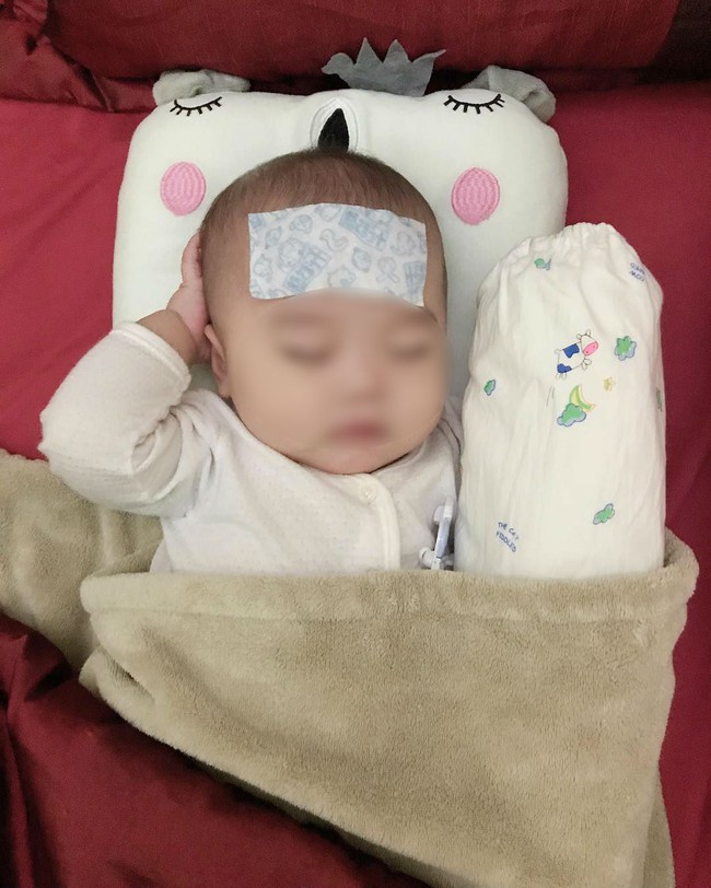 Câu chuyện đứa bé không may qua đời chỉ vì mẹ đặt lòng tin mù quáng vào các bác sĩ online khiến hội chị em hoang mang - Ảnh 2. Câu chuyện đứa bé không may qua đời chỉ vì mẹ đặt lòng tin mù quáng vào các bác sĩ online khiến hội chị em hoang mang - Ảnh 2.