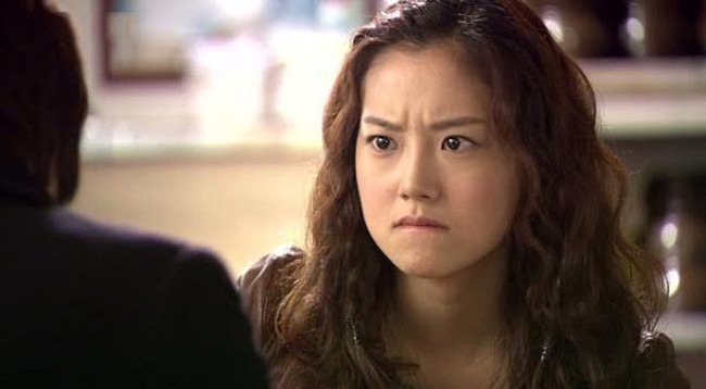 Bị chị chồng cạnh khóe suốt ngày dấm dúi cho tiền nhà ngoại, tôi bắt thóp đáp lại một câu khiến chị cứng họng - Ảnh 1. Bị chị chồng cạnh khóe suốt ngày dấm dúi cho tiền nhà ngoại, tôi bắt thóp đáp lại một câu khiến chị cứng họng - Ảnh 1.