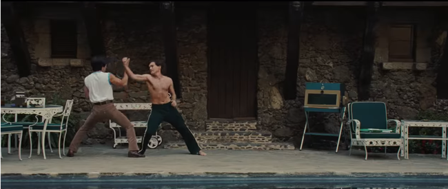 Trailer phim mới của Leonardo - Brad Pitt khiến khán giả há hốc mồm với sự xuất hiện của nhân vật này - Ảnh 3.