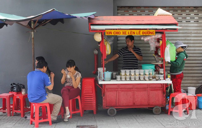 Sài Gòn những ngày đầu hè, thanh nhiệt tức thì với 5 quán chè ngon nức tiếng, nhắc tên ai cũng biết - Ảnh 8.